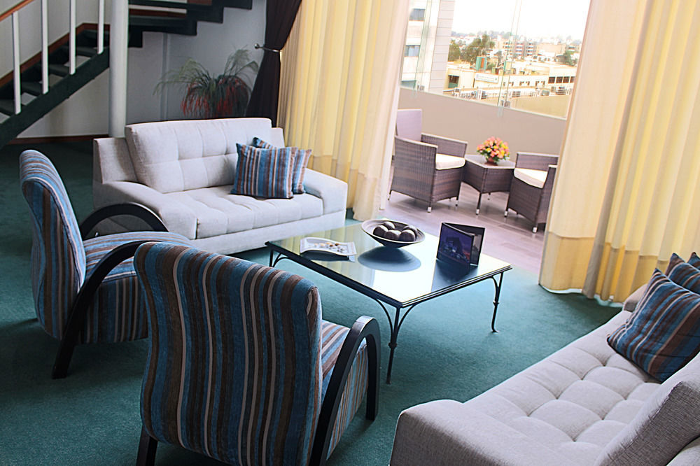El Polo Apart Hotel & Suites Lima Exteriör bild